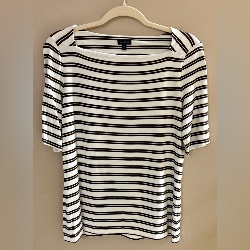 Talbots size medium short-sleeve tee, EUC